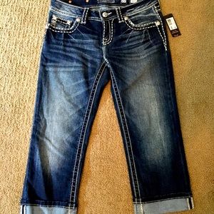 NWT Miss Me Signature Cuffed Capri
